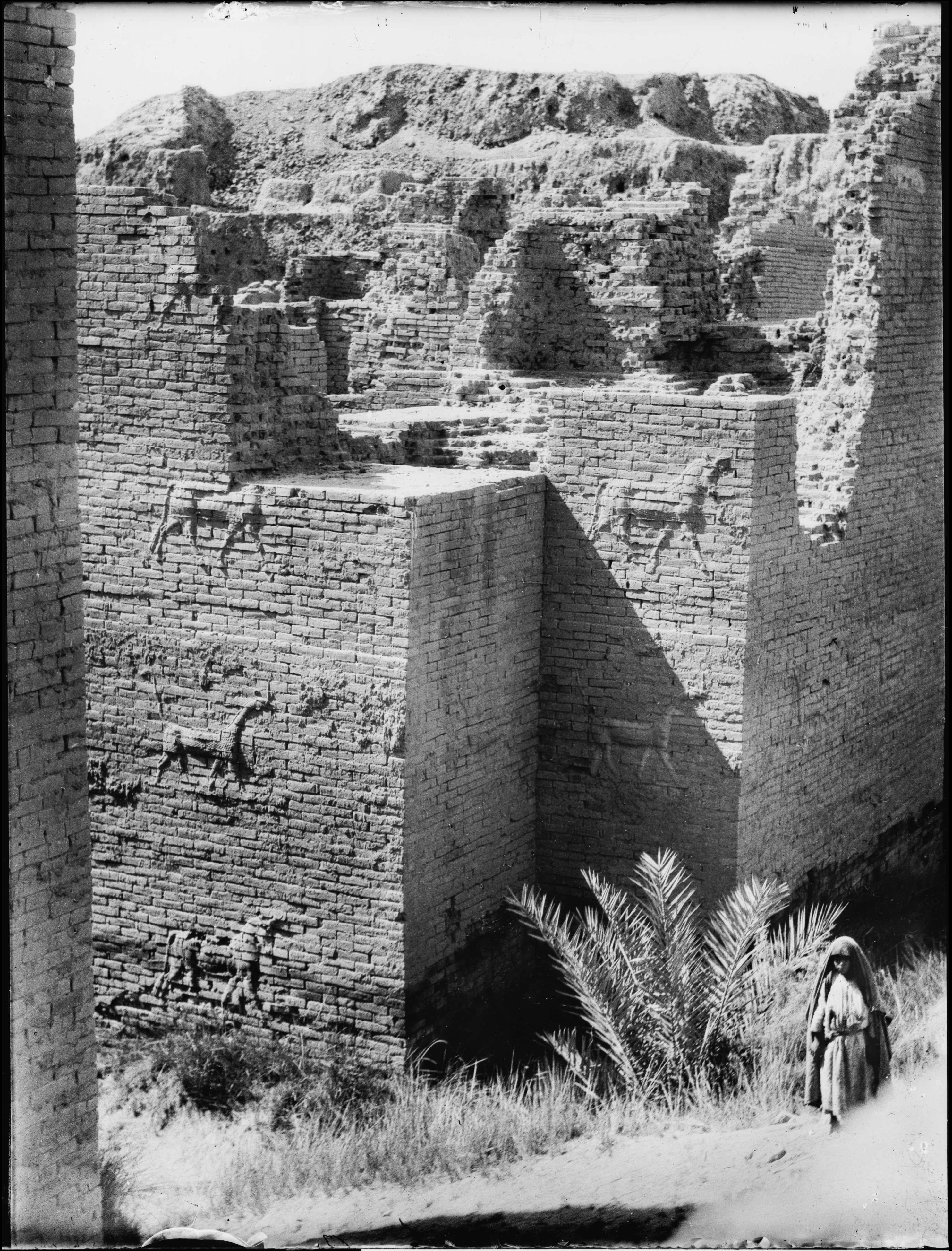 Ishtar Gate with Lions (1932)